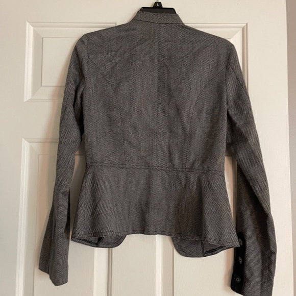 Blazer - Picture 3 of 3